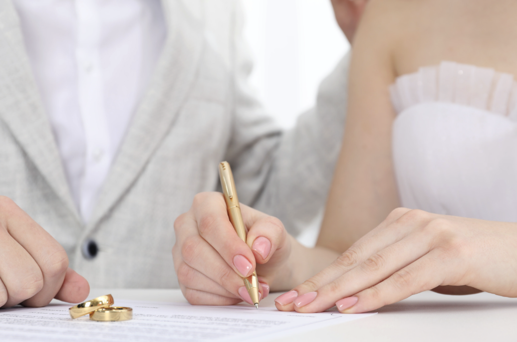 Evlilik Öncesi ve Sonrası Evlilik Sözleşmeleri: Avantajlar, Dezavantajlar ve Stratejik Yaklaşımlar