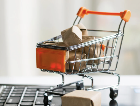 İnternetten Alınan Ürünlerin ve Ambalajı Açılan Elektronik Cihazların İadesi ve Hukuki Statüsü (2026)