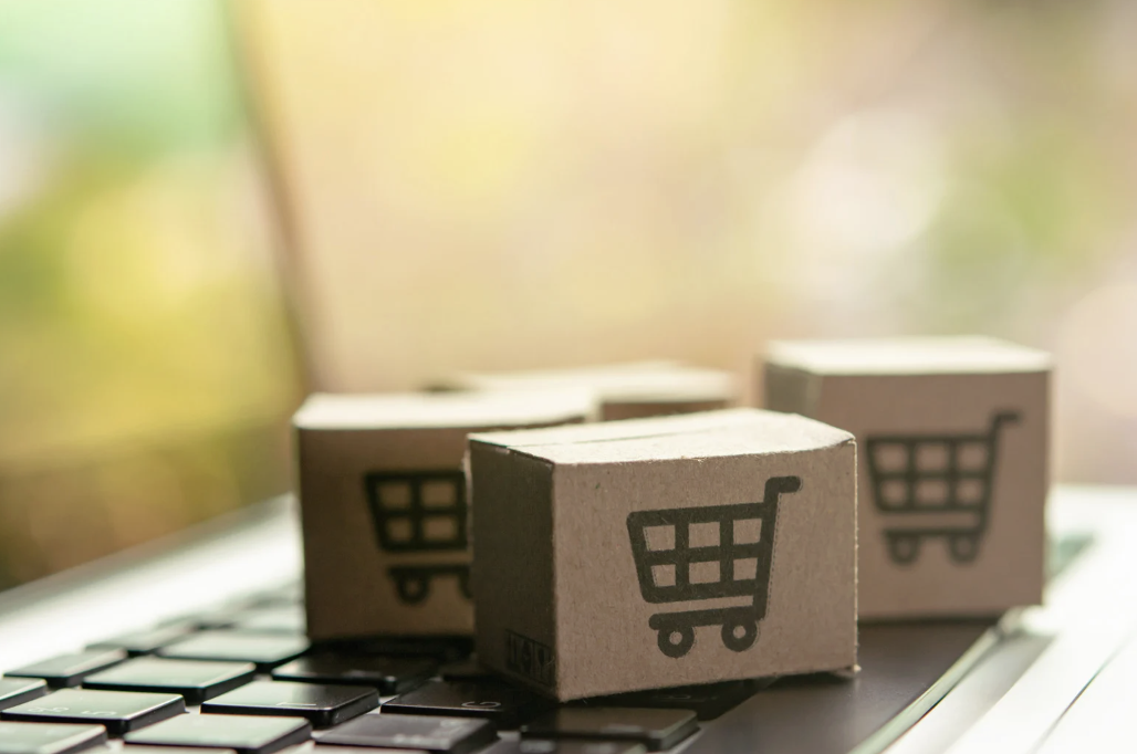 İnternetten Alınan Ürünlerin ve Ambalajı Açılan Elektronik Cihazların İadesi ve Hukuki Statüsü (2026)